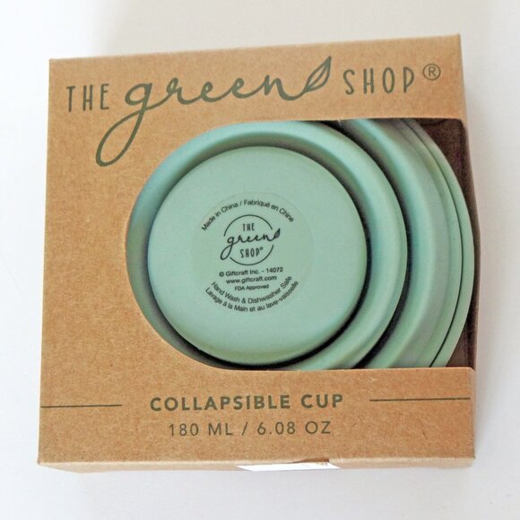 Lot of 4 Collapsible Silicone cups with Lids 6oz size Light Green New in box - Picture 2 of 7